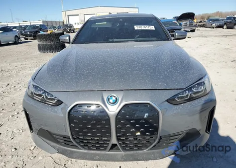 2022 BMW I4 Edrive 40 z USA, uszkodzony, nr VIN WBY73AW04NFM43161